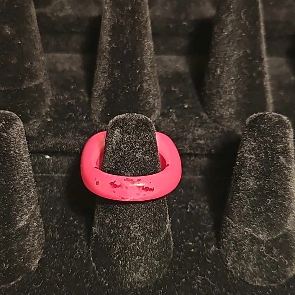 Plastic Ring Bundle - Picture 3 of 7